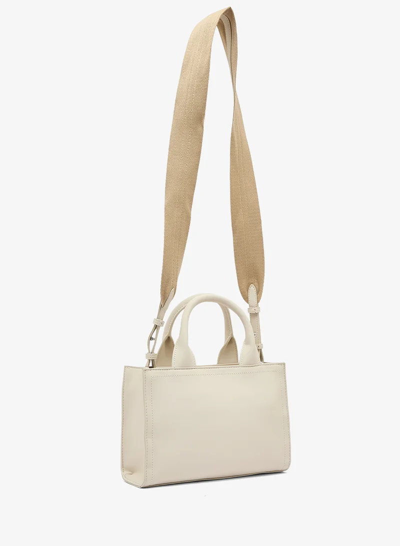 لوف موسكينو حقيبة تسوق توت جلد صناعي بتوقيع الحب